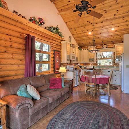 Quaint Williams Cabin Near Grand Canyon Экстерьер фото