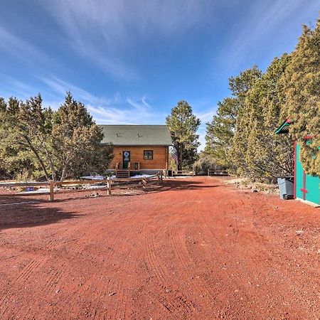 Quaint Williams Cabin Near Grand Canyon Экстерьер фото