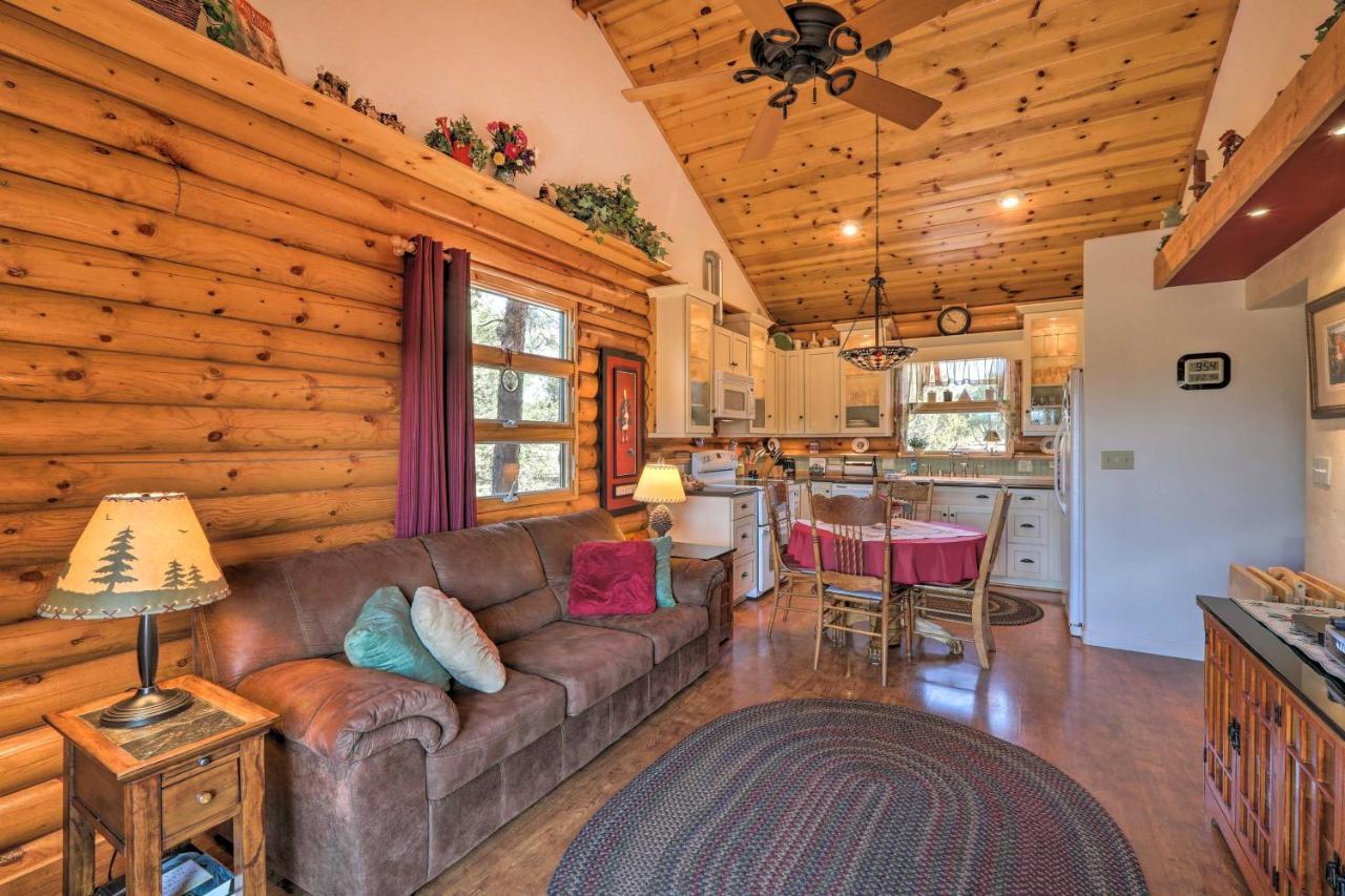 Quaint Williams Cabin Near Grand Canyon Экстерьер фото