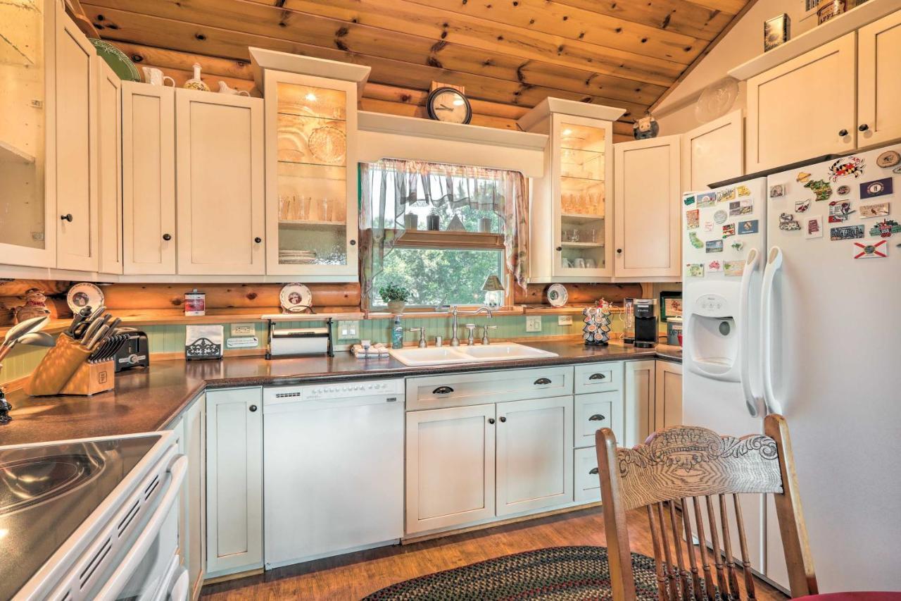 Quaint Williams Cabin Near Grand Canyon Экстерьер фото