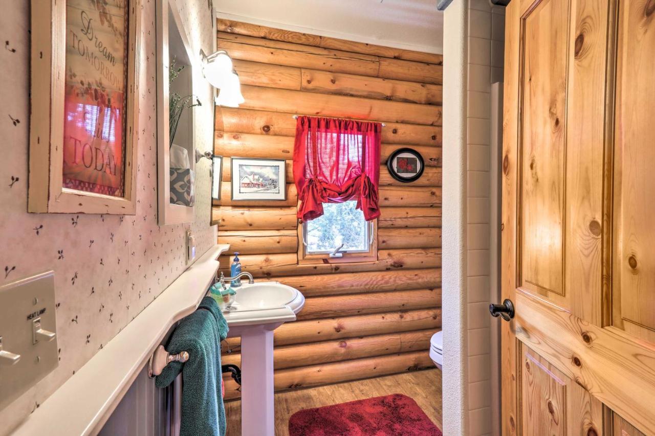 Quaint Williams Cabin Near Grand Canyon Экстерьер фото